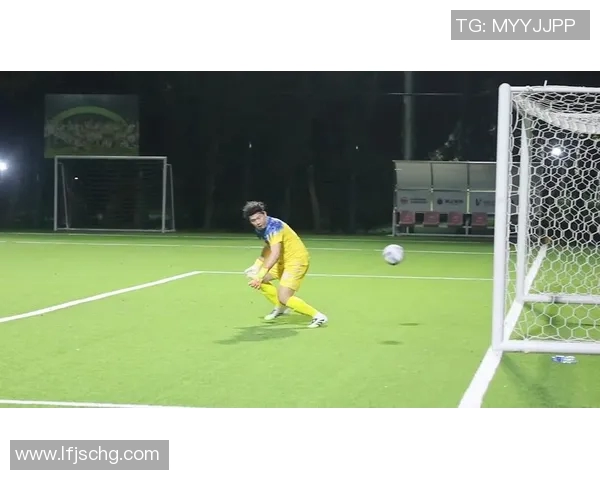 泰国足球明星风采尽显精彩瞬间的照片集锦与背后的故事