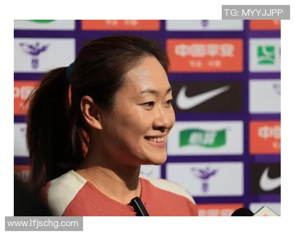 足球明星的女儿展现惊人球技引发热议成为新一代女足希望之星